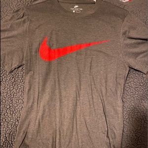 Nike tshirt